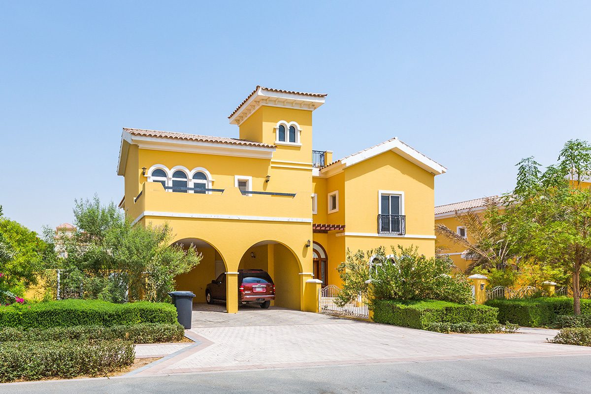 Villa rental yields on average stand at 5.23 percent with a year-on-year change of 1.16 percent. Image: Shutterstock